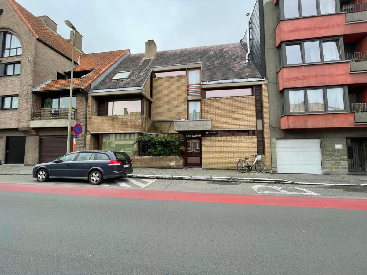 Eighties Modernist Design House With Garden Near The